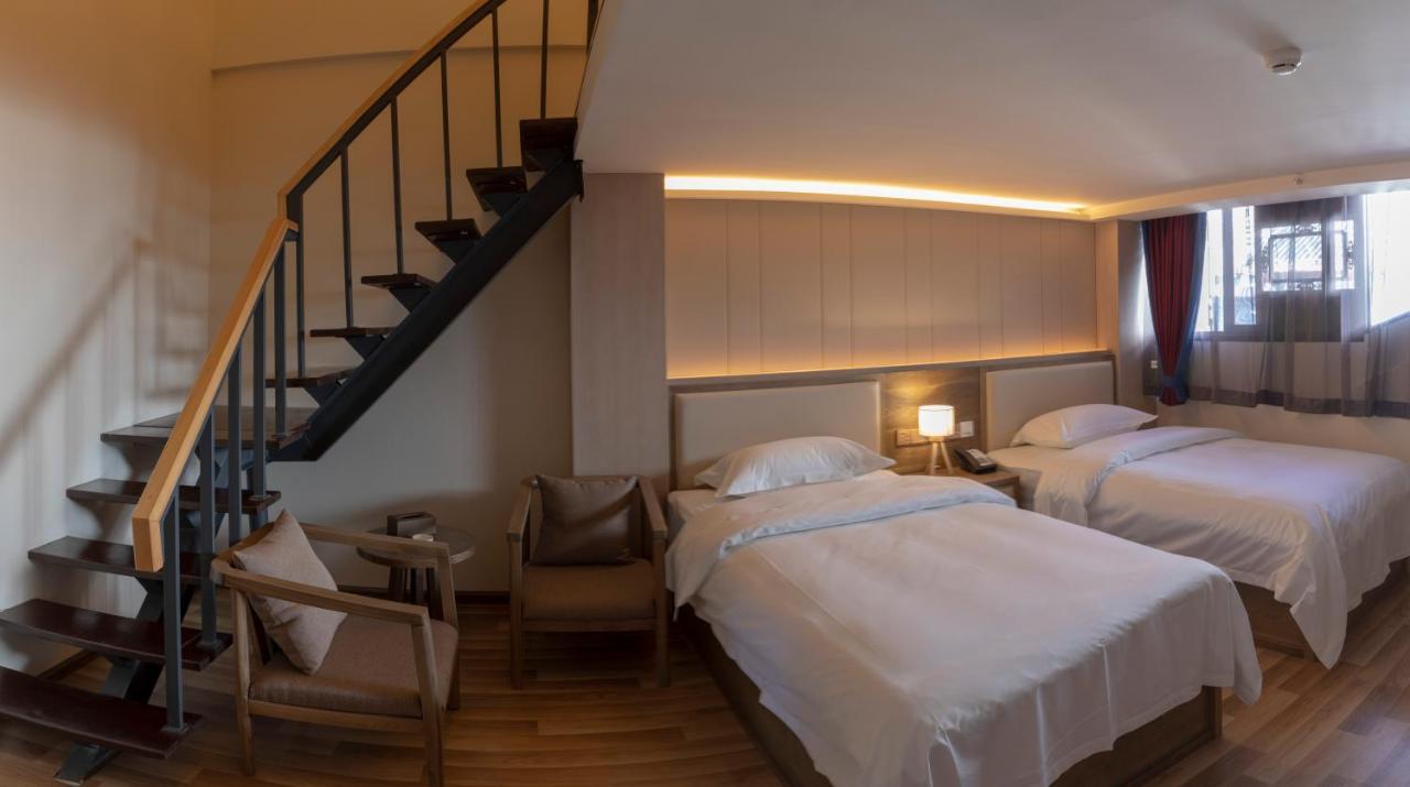 The Hump Hostel 驼峰客栈 Kunming Extérieur photo
